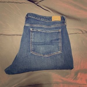 AMERICAN EAGLE HI-RISE JEGGING SIZE 18 SHORT